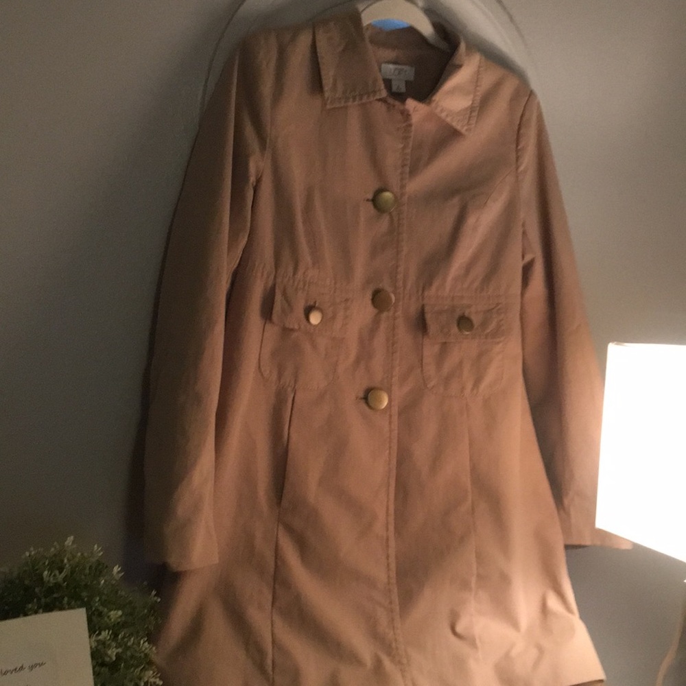Loft  Size 8 khaki color thigh length jacket 🧥